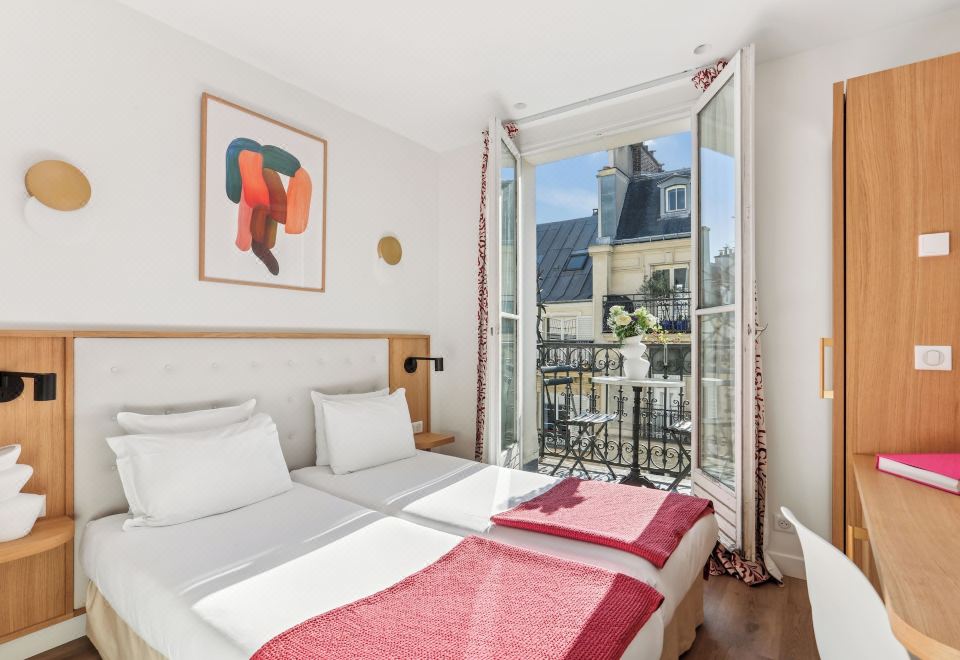 1. Hôtel Al..