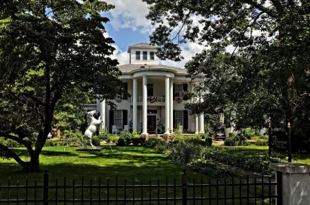 Allegiance Bed and Breakfast Отели в г. Ливингстон