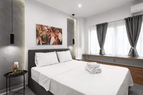 White and Wood Nilie Hospitality Mgmt Hotels in Neapoli-Sykies