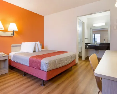 邁措沃南6號汽車旅館 梅薩酒店