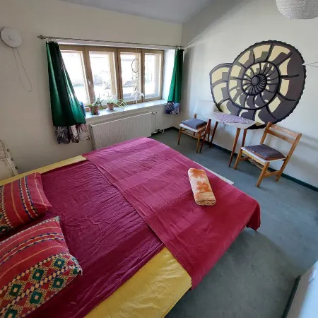 Looming Hostel