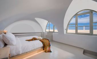 Theano Cave Suites & Villas