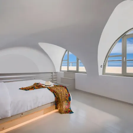 Theano Cave Suites & Villas