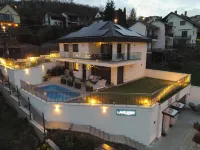 Lake Spirit Boutique Apartments Hotel a 