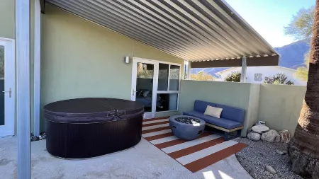 Style + Pool + Spa + Location + Views Отели в г. Боррего-Спрингс