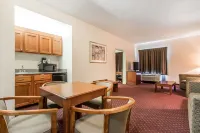 Quality Suites New Iberia Hotels near Reserve at Squirrel Run