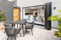 Host & Stay - the School House - 3-Star