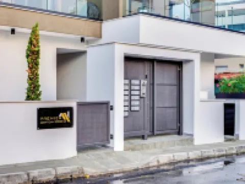 Sanders Premier Downtown