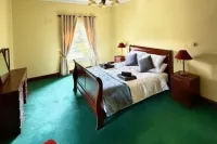 Summer Sale! Beakstown House Luxurious 5-Bed Villa Hotels in Cashel