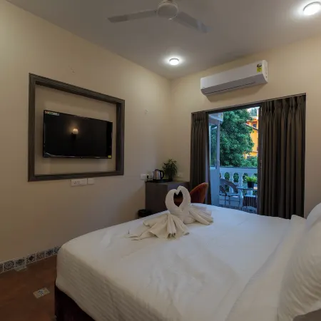 Evoke Express Candolim