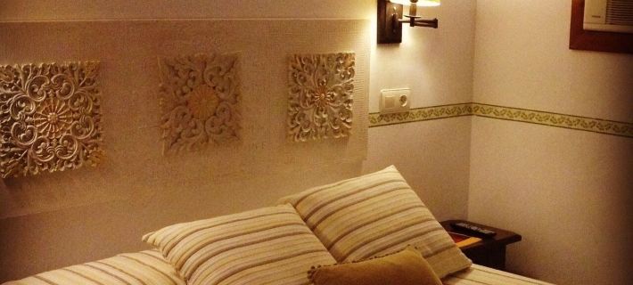 Hostal Alba Taruta Отели в г. Касерес
