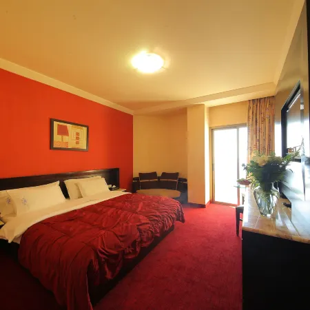 Sunrise Hotel