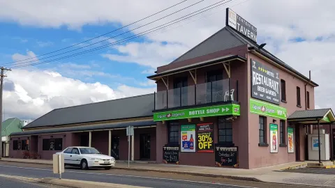 Tenterfield Tavern and Motor Inn in Tenterfield