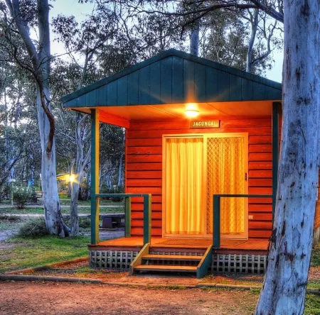 Kosciuszko Tourist Park Отели в г. Hill Top