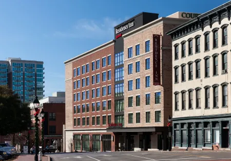 Residence Inn by Marriott Richmond Downtown Отели рядом с достопримечательностью «Университет Вирджиния Коммонуэлт»