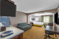 La Quinta Inn & Suites by Wyndham Laredo Airport Hotels near Walmart Supercenter