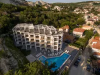 Hotel Samara with Relax Area - Pool