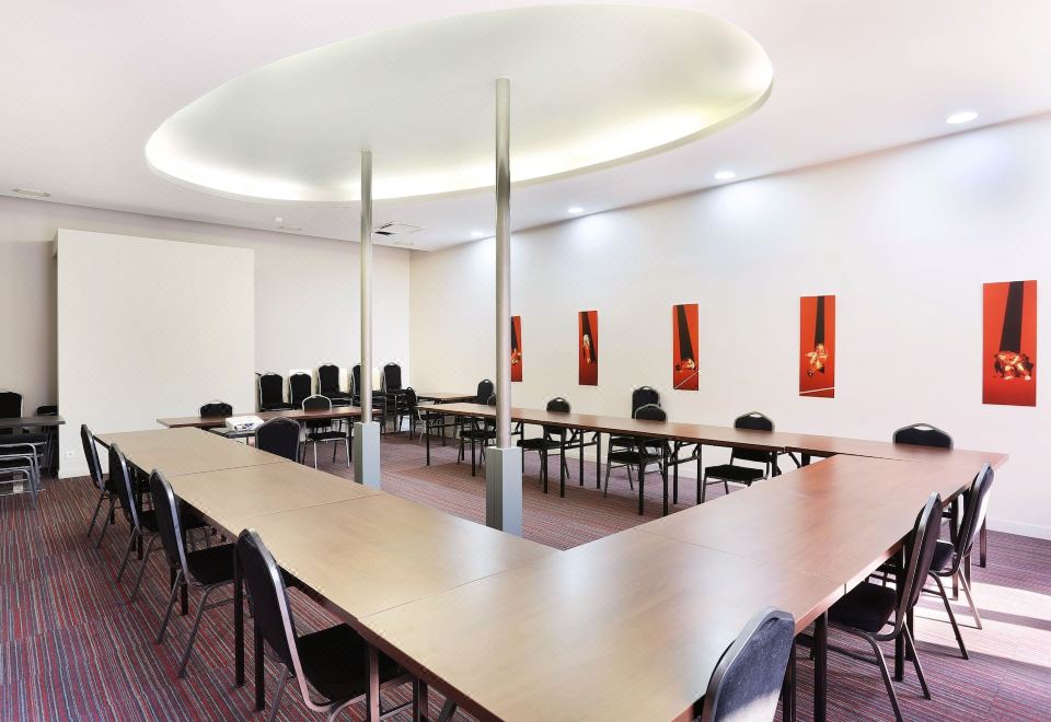 Apparthotel Odalys La Colombelie Toulouse Over view