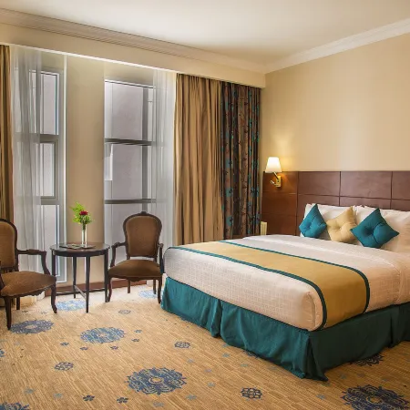 Rayan Hotel Sharjah Отели рядом с достопримечательностью «Торговый центр Sharjah Mega Mall»