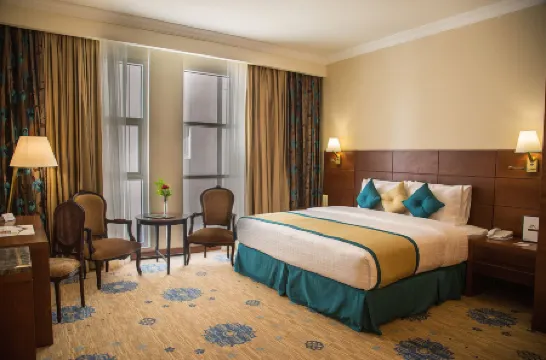 Rayan Hotel Sharjah Отели рядом с достопримечательностью «Medical campus University of Sharjah»