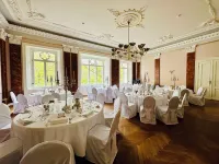 Schloss Schlemmin Hotels in Hessenburg