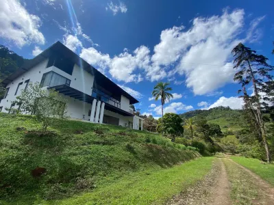 Arte de Plumas Birding Lodge Hotels in 