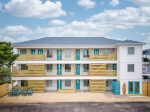 โรงแรมมอเทลเซิร์ฟแชนตี้ โรงแรมใน