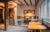 Charming 1-Bed Loft in Caerleon Hotels in Caerleon