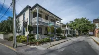 Carriage Way Inn Bed & Breakfast Adults Only - 21 Years Old and up