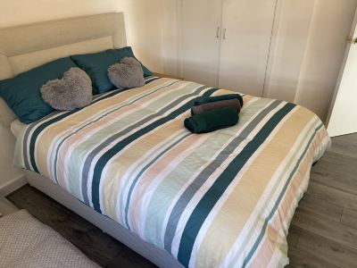 3 Bed Sleeps 5 Wifi Free Parking