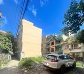 Hotel down to Earth