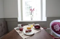 Villa Italia Luxury Suites and Apartments - breakfast