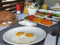 Spat Beach - breakfast