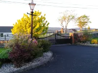 Madra Rua Organic Accommodation Hotel in zona The Railway Tavern and Firebox Grill
