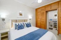 Illovo Beach Club Hotels in Kingsburgh