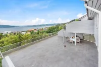 Øyjorden Apartment