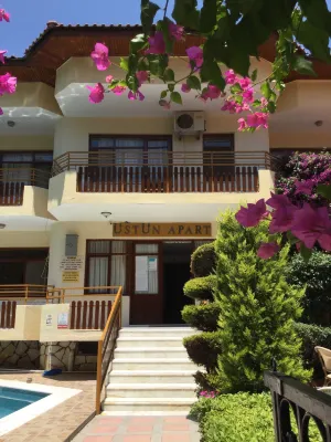 Üstün Apart Hotel dekat Icmeler Beach
