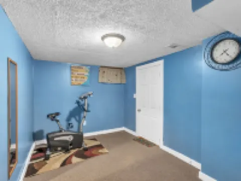 Lovely Pet Friendly Three Bedroom in Desirable Urbandale Location! 3 Home by Redawning Hotels in Wyoming