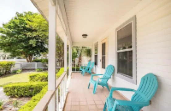 Charming 3-bedroom cottage in fantastic Destin Beach and Pool