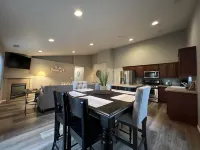 Comfortable home near Outlets, Wineries and Tulip Festival