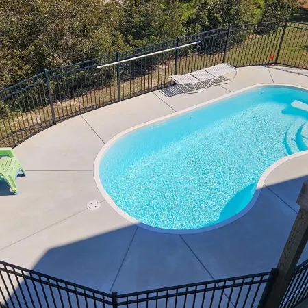 Emerald Isle,  Family vacation home, walk to beach and sound with in ground pool
