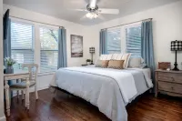 Charming Cottage with Hot Tub and Backyard Oasis - Inviting Getaway