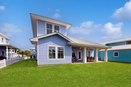 Mustang Royale Home in Gulf-Front Community, Boardwalk to Beach