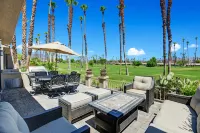 Spacious Patio and Tennis Membership Access - Stylish Oasis