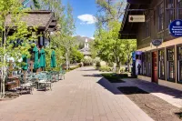 Comfy condo with WiFi & washer/dryer - near Dollar Mountain & downtown Hotels in Ketchum