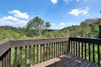 Breathtaking Canyon Views and Seasonal Pool - Beautiful Oasis فنادق في Lost Creek