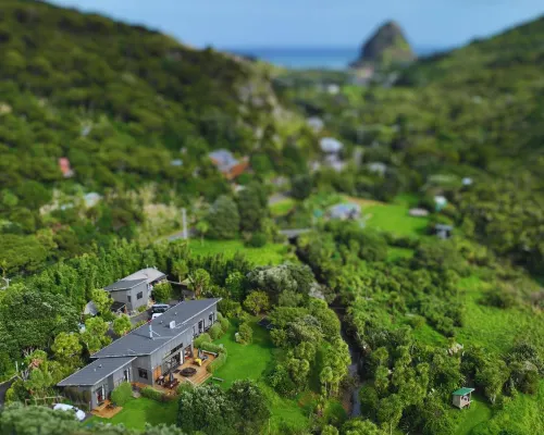 Piha Beachstay Accommodation Hotels in Piha