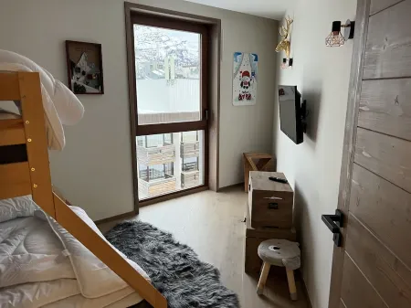 Le lavachet new apartment 122m2 top floor Отели в г. Тинь