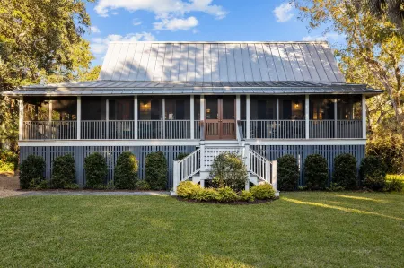 Prime Location! Classic Sullivan's Island Beach House / Gorgeous and Charming Updates!