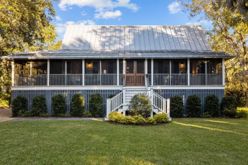 Prime Location! Classic Sullivan's Island Beach House / Gorgeous and Charming Updates!